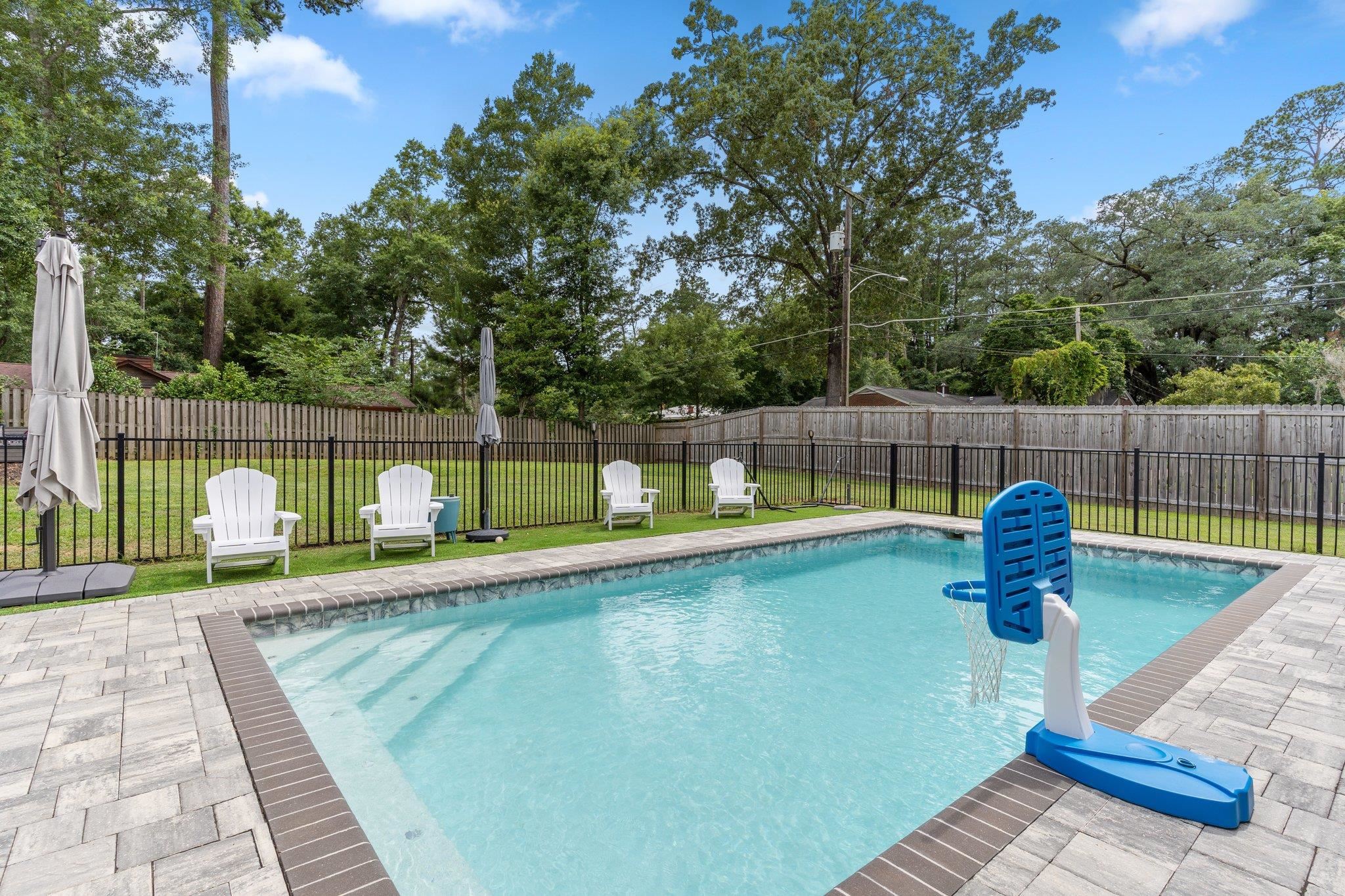 2202 Blakely Court