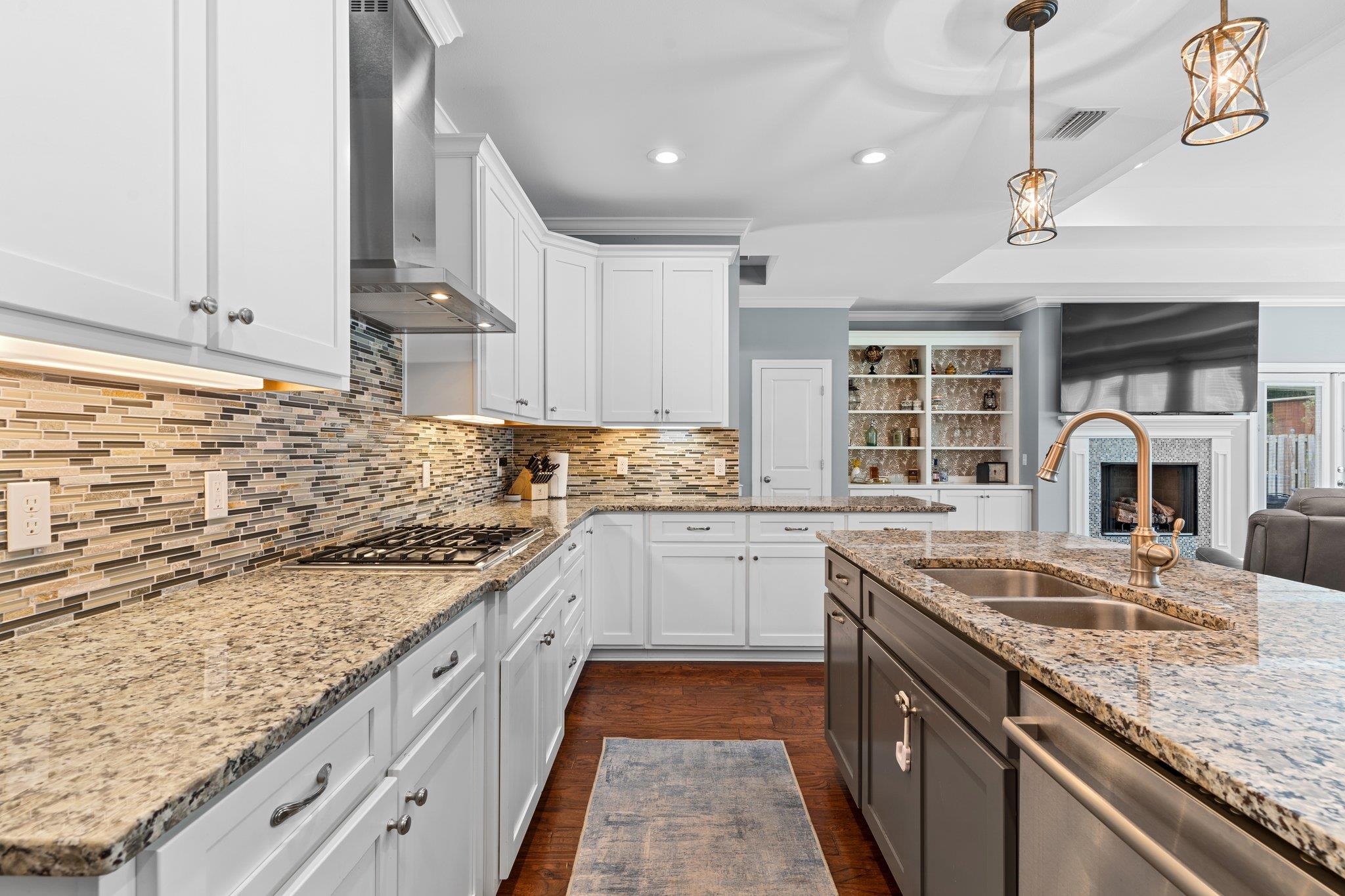 2202 Blakely Court