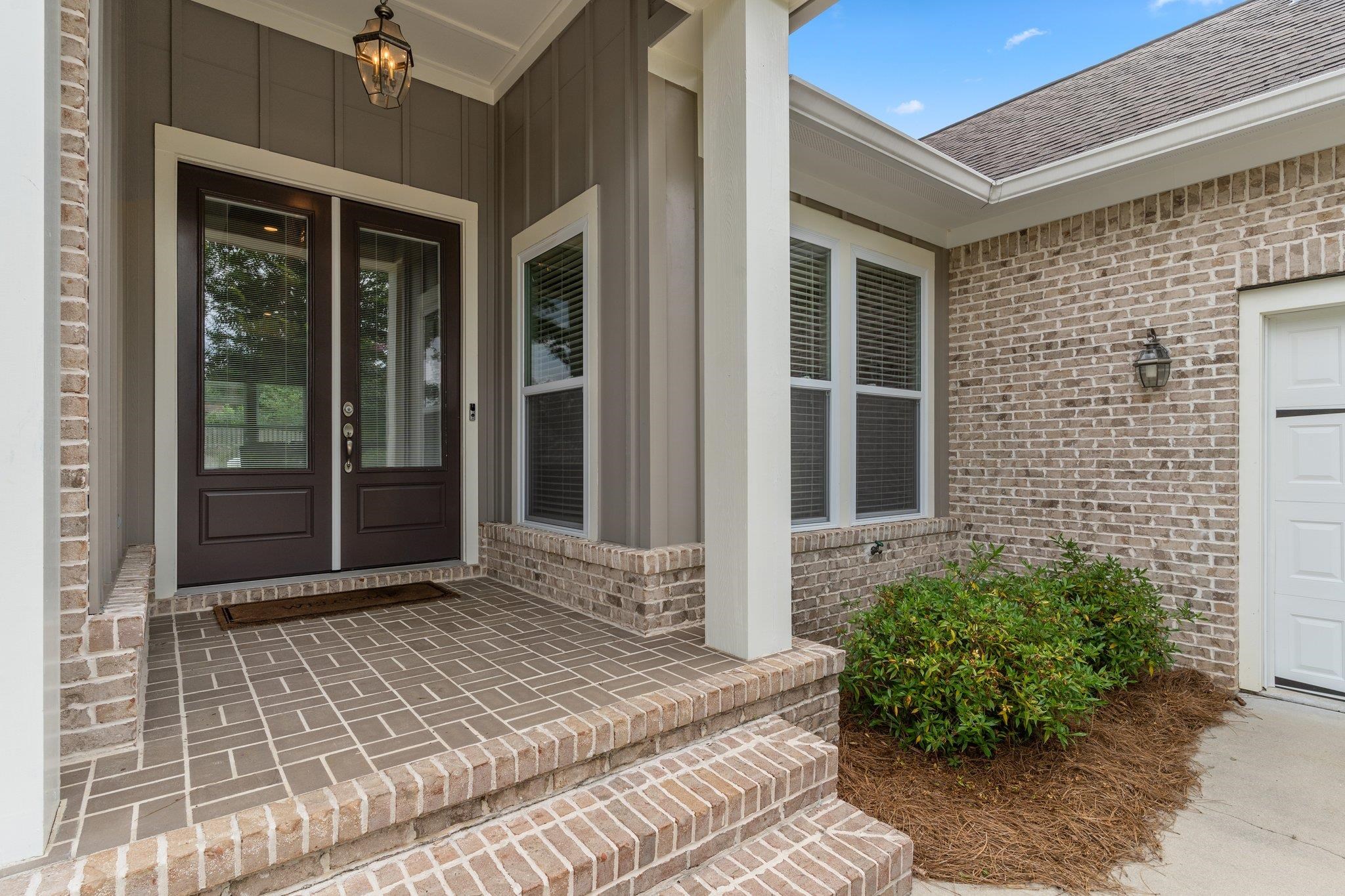 2202 Blakely Court