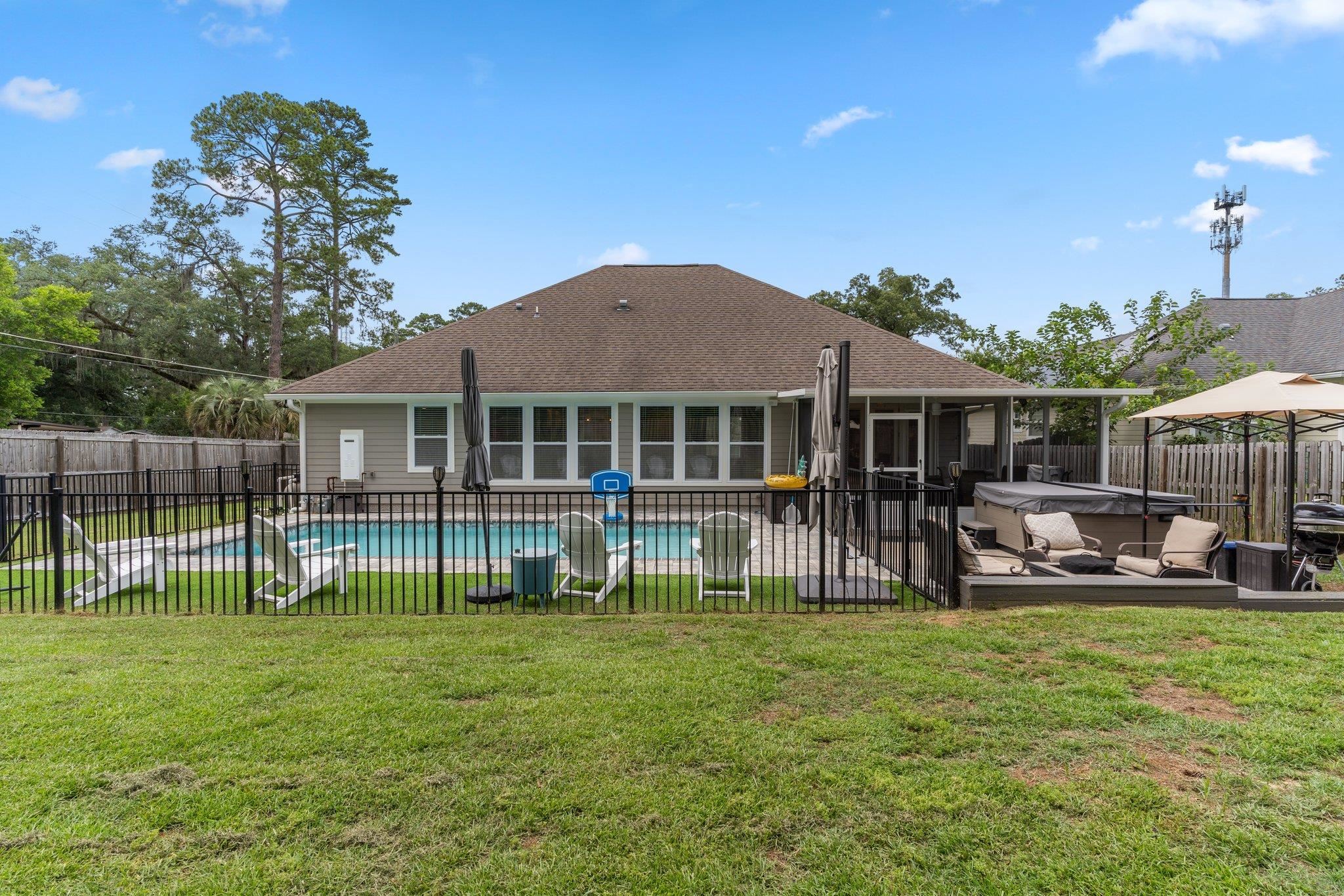 2202 Blakely Court