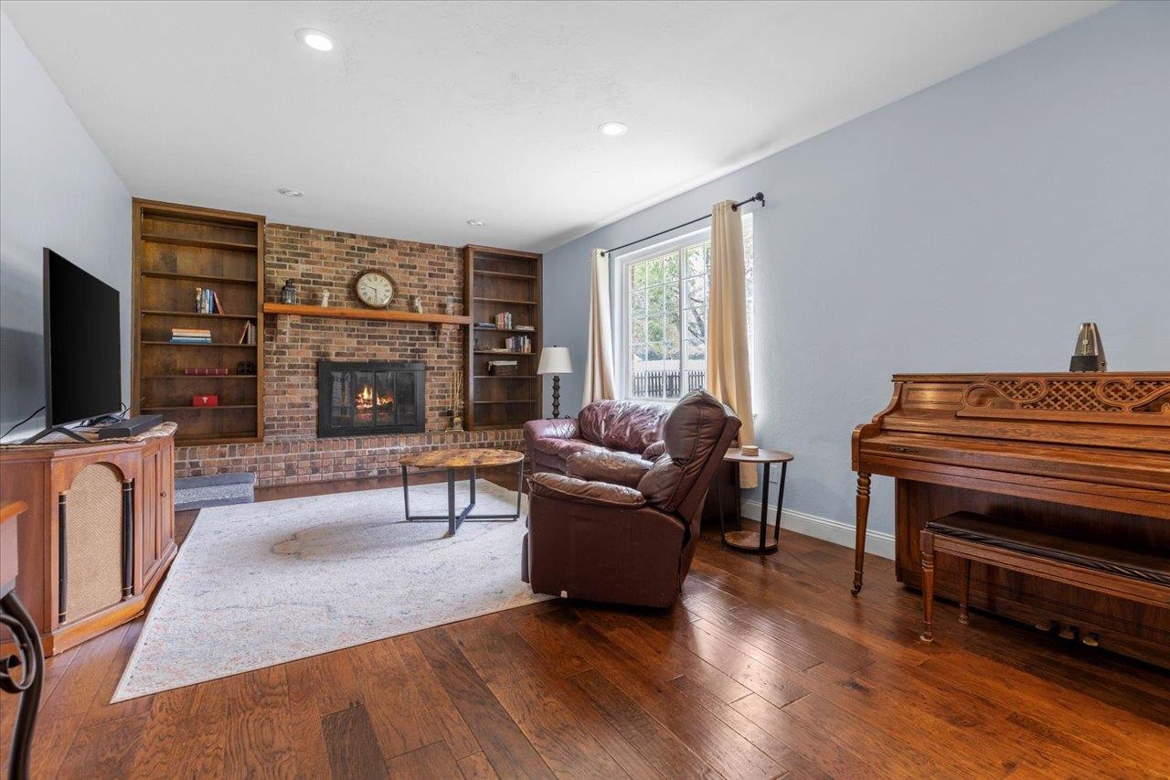 5411 Touraine Drive