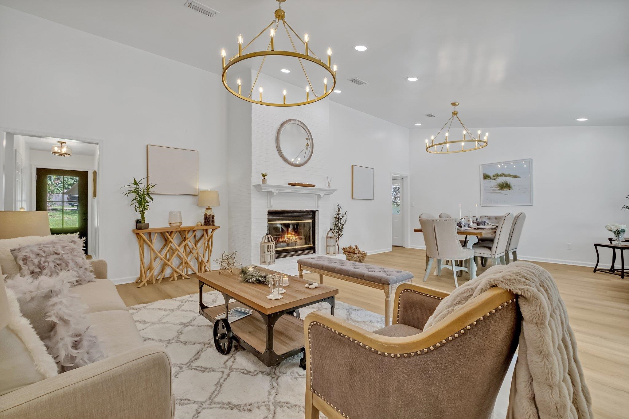 1717 Indian Town Lane