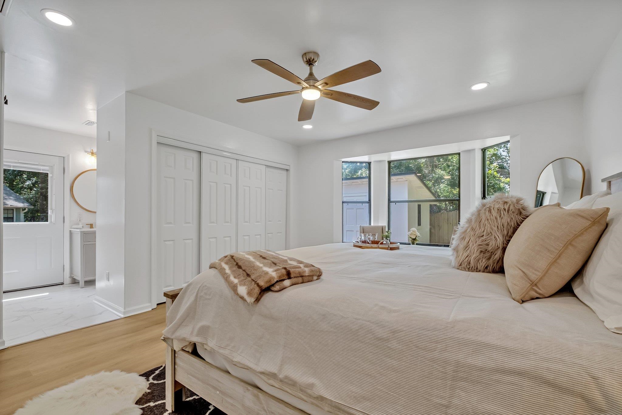 1717 Indian Town Lane