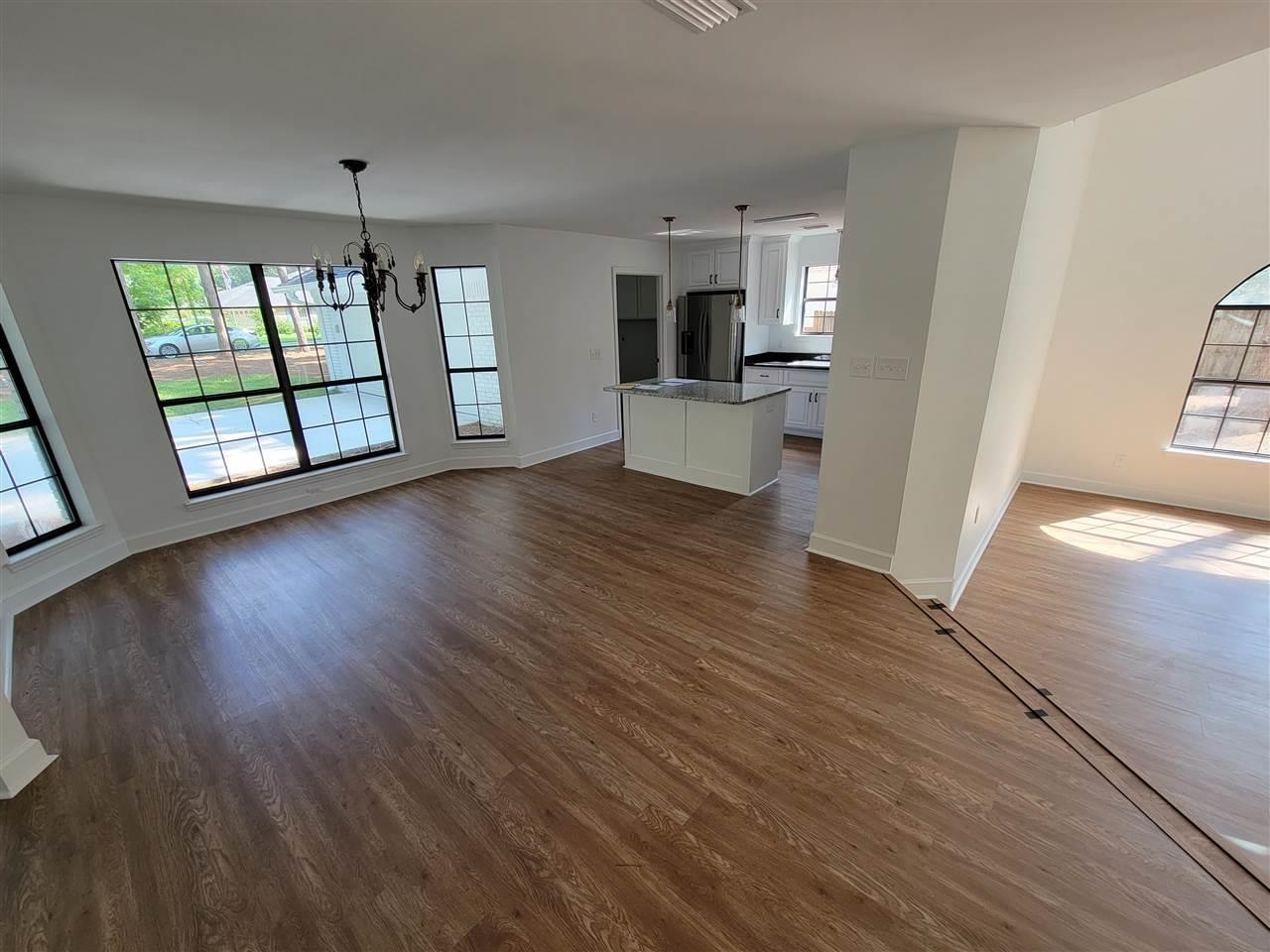 1608 Southbrook Lane Unit: -