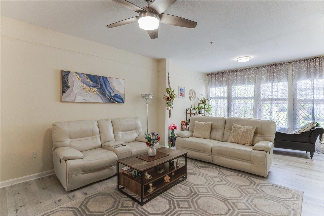 2801 Chancellorsville Drive Unit: 1023