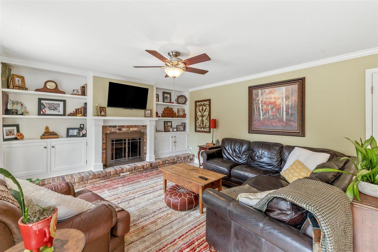 2235 Ellicott Drive