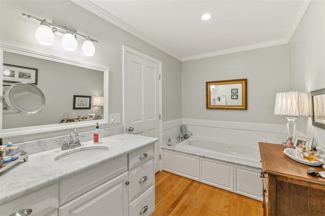 2235 Ellicott Drive