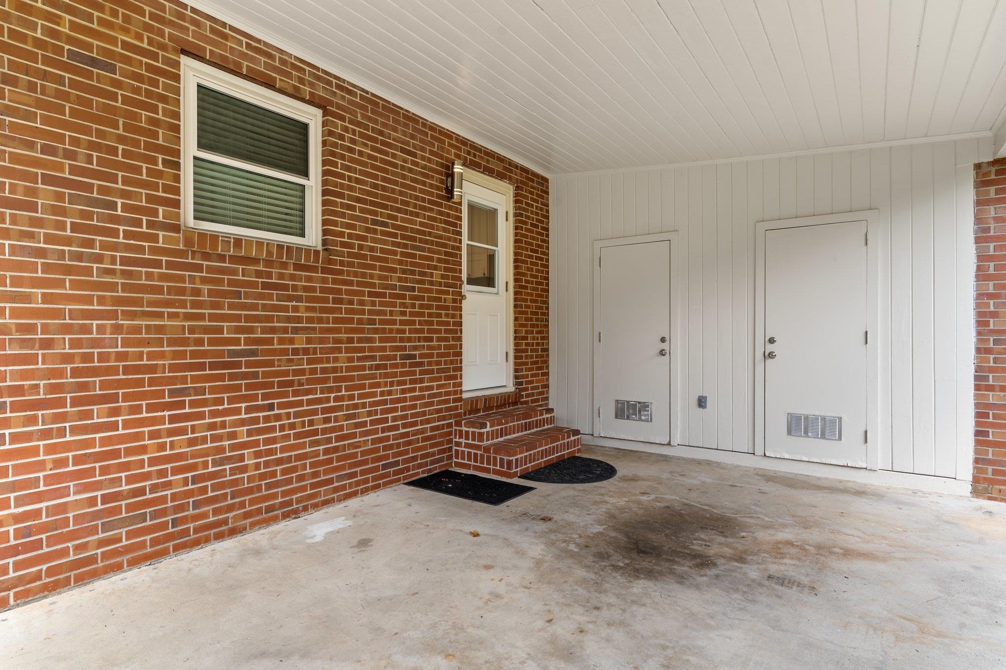 1118 Marys Drive