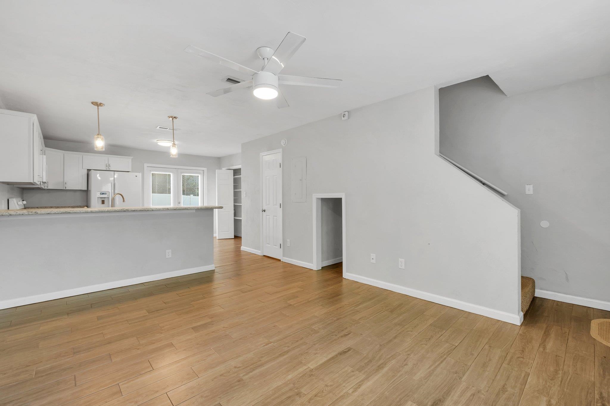 1889 Belle Vue Way Unit: #3