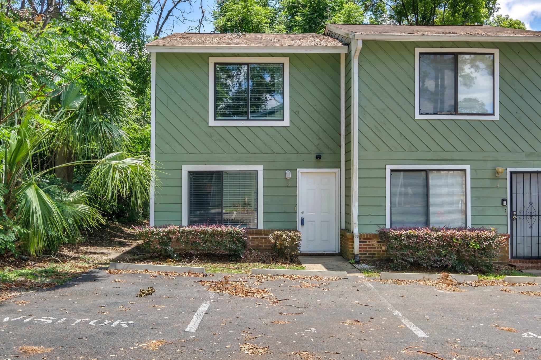 1889 Belle Vue Way Unit: #3