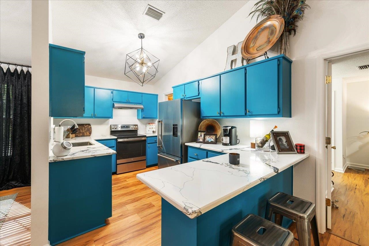 3387 Micanopy Trail