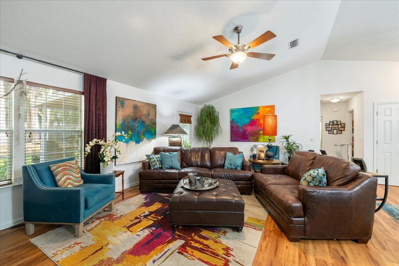 3387 Micanopy Trail