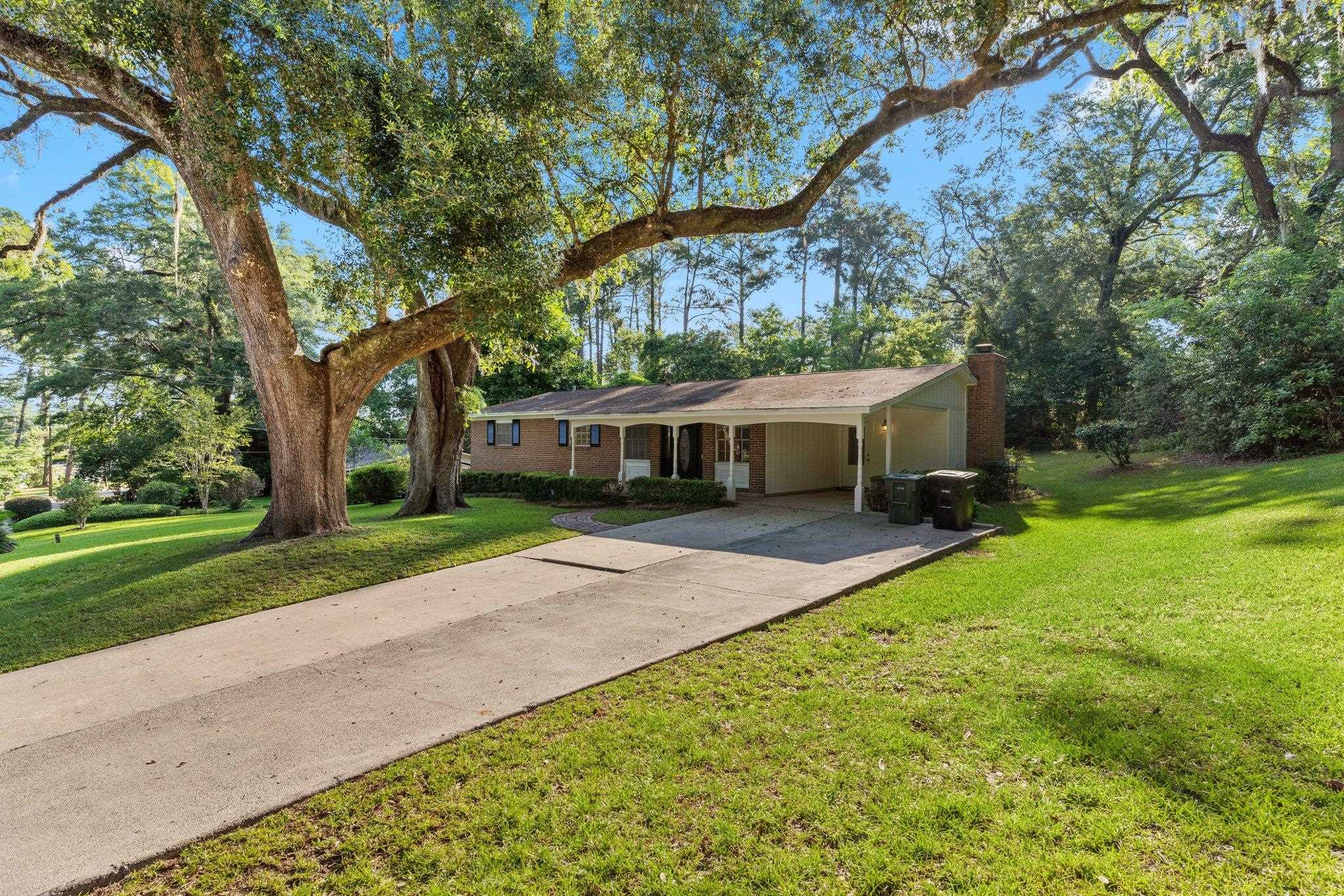 2401 Balsam Terrace
