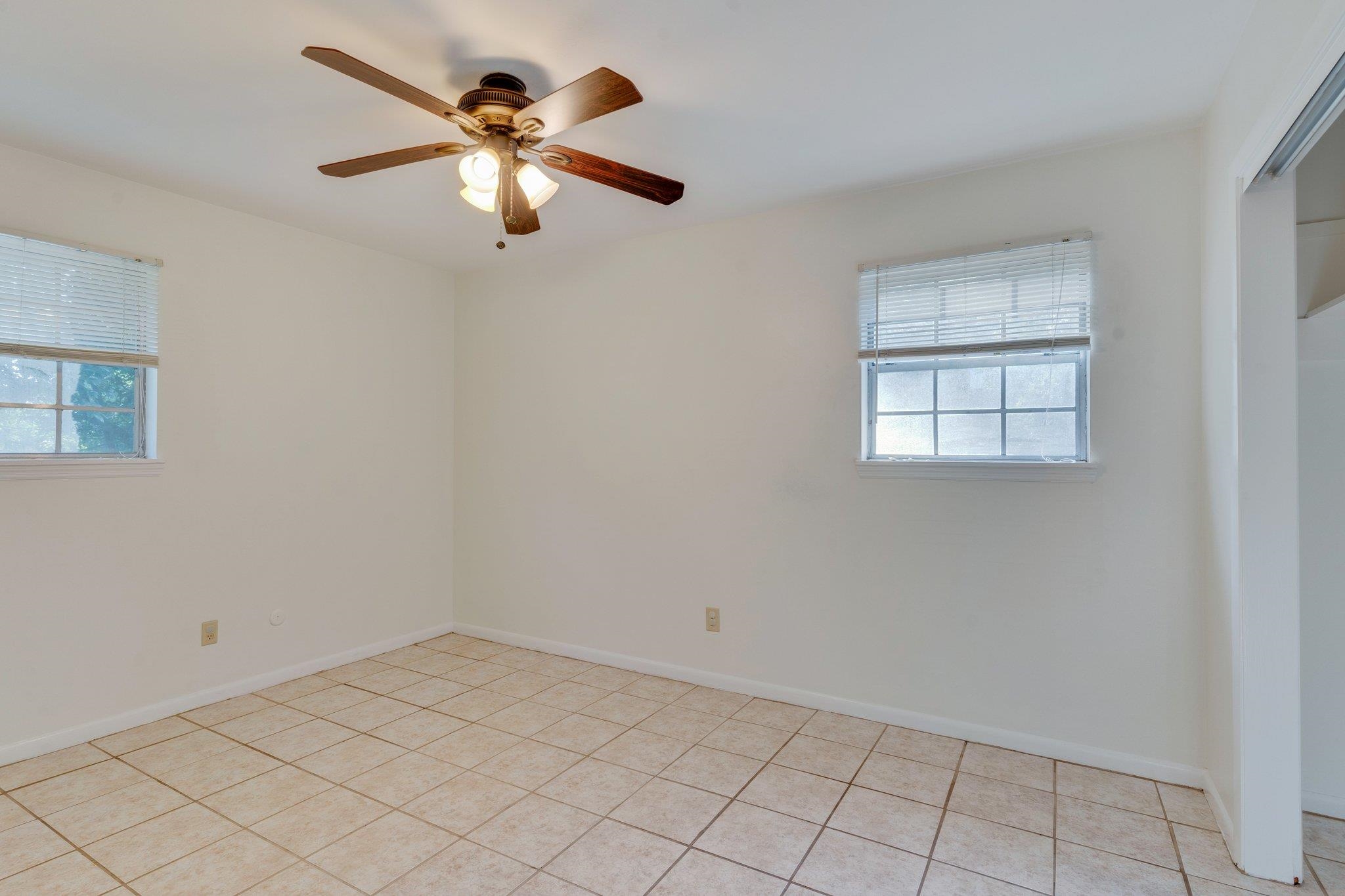 2401 Balsam Terrace