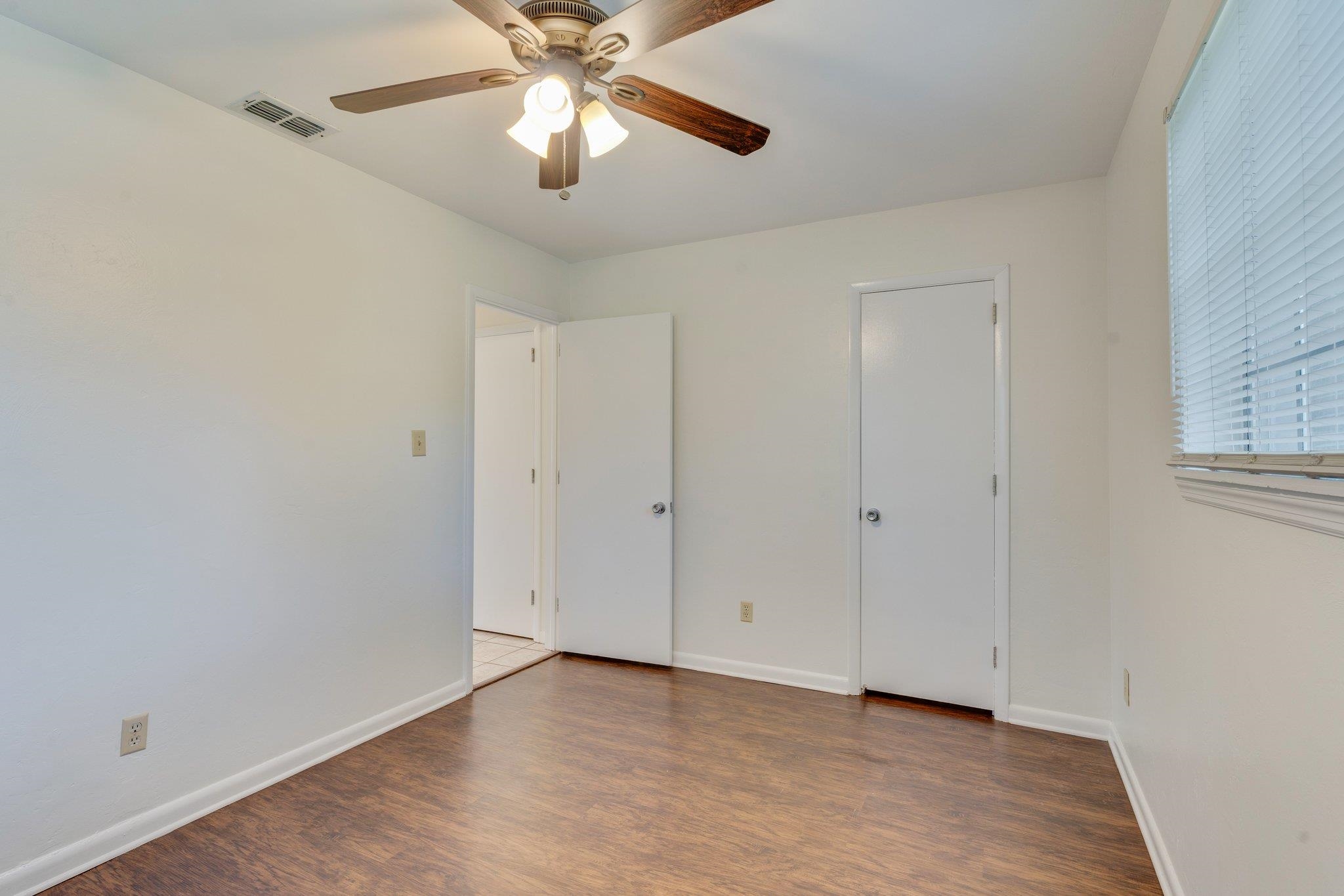 2401 Balsam Terrace