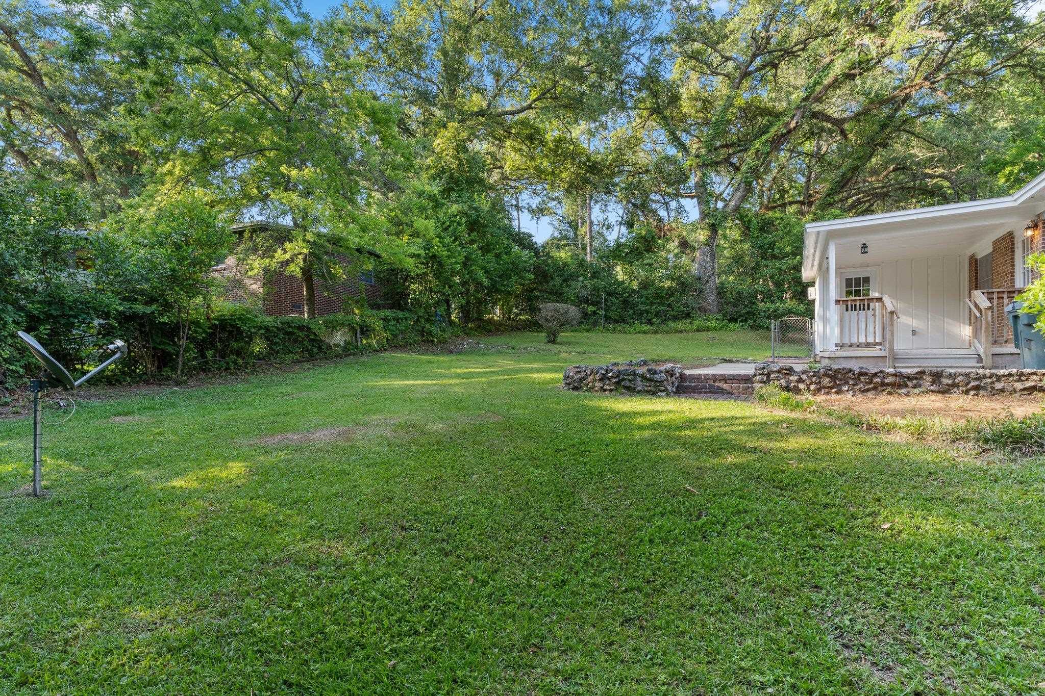 2401 Balsam Terrace