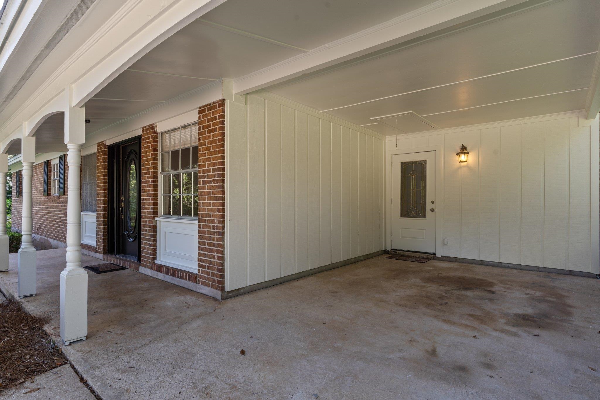 2401 Balsam Terrace