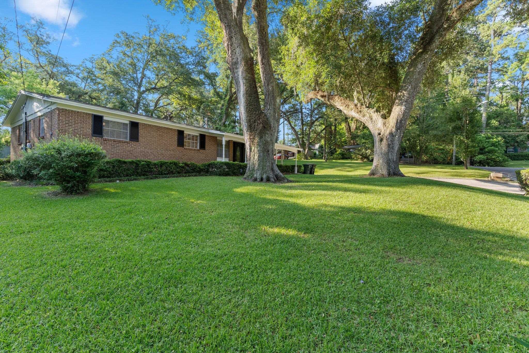 2401 Balsam Terrace