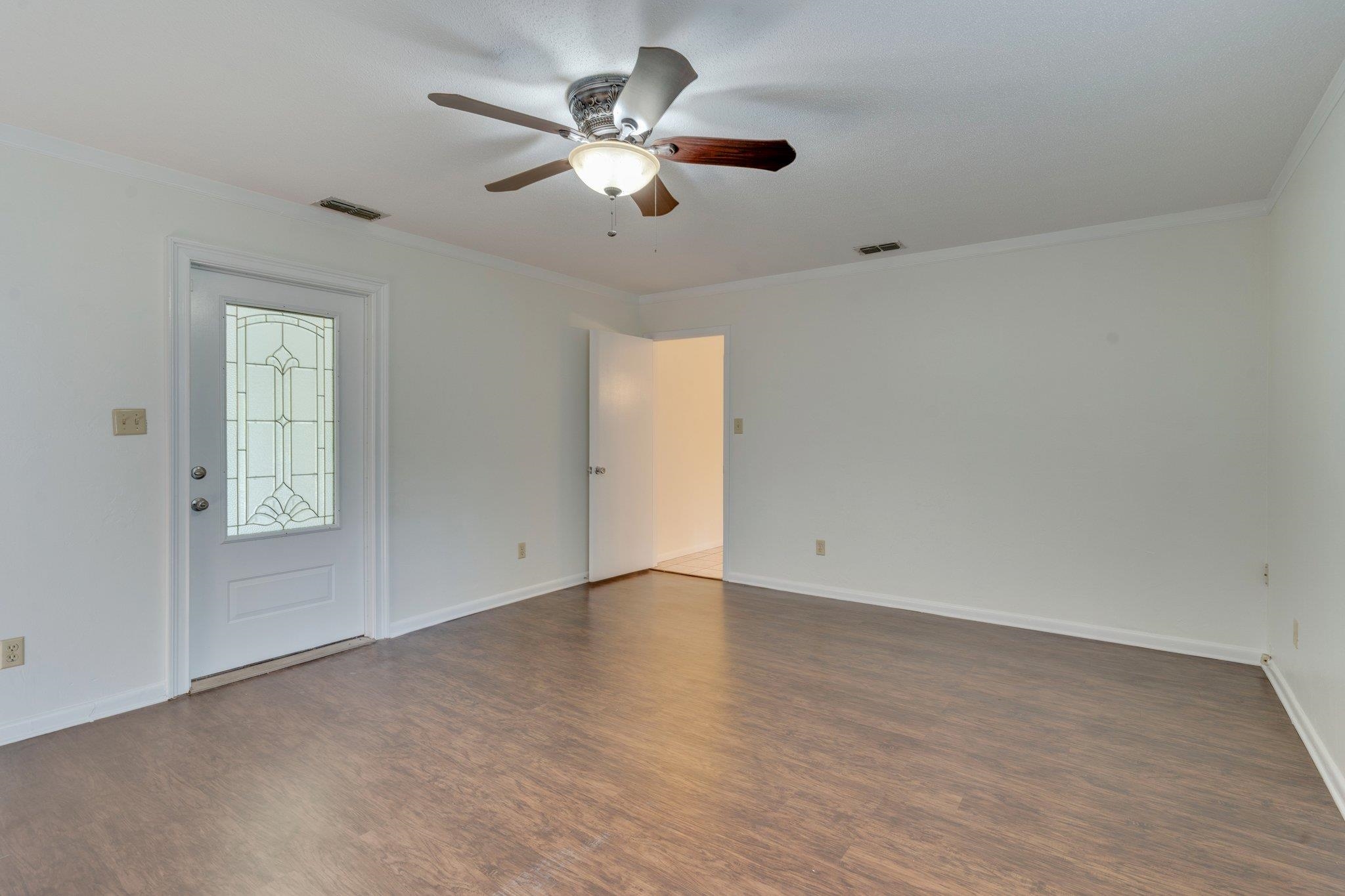 2401 Balsam Terrace