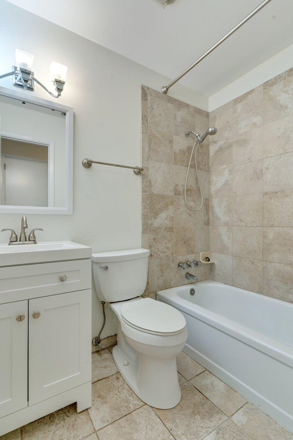 2401 Balsam Terrace