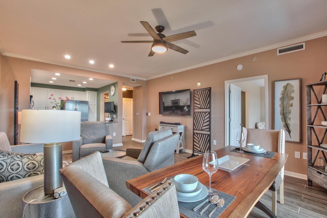 121 N Monroe St Unit 1004