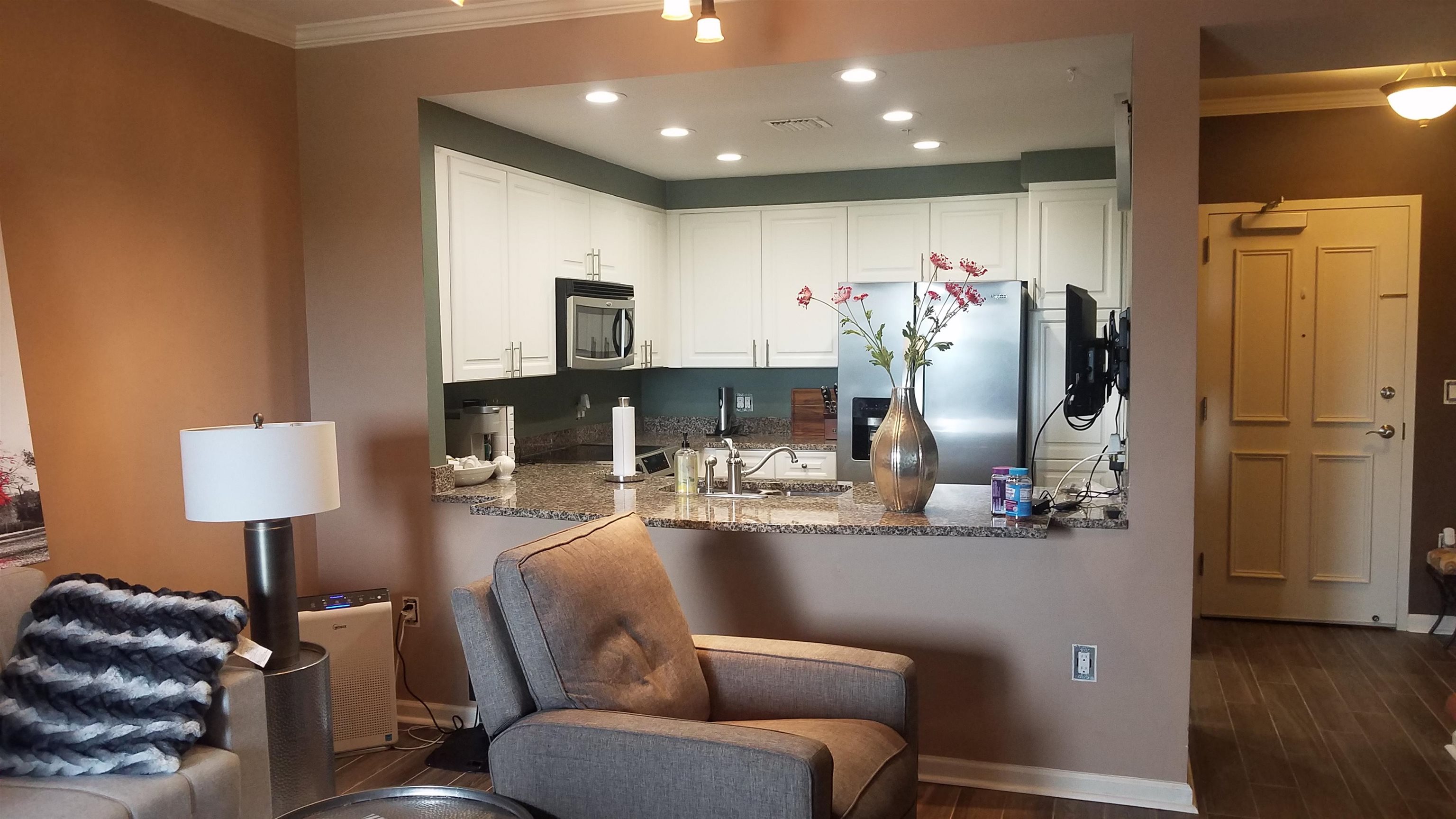 121 N Monroe St Unit 1004
