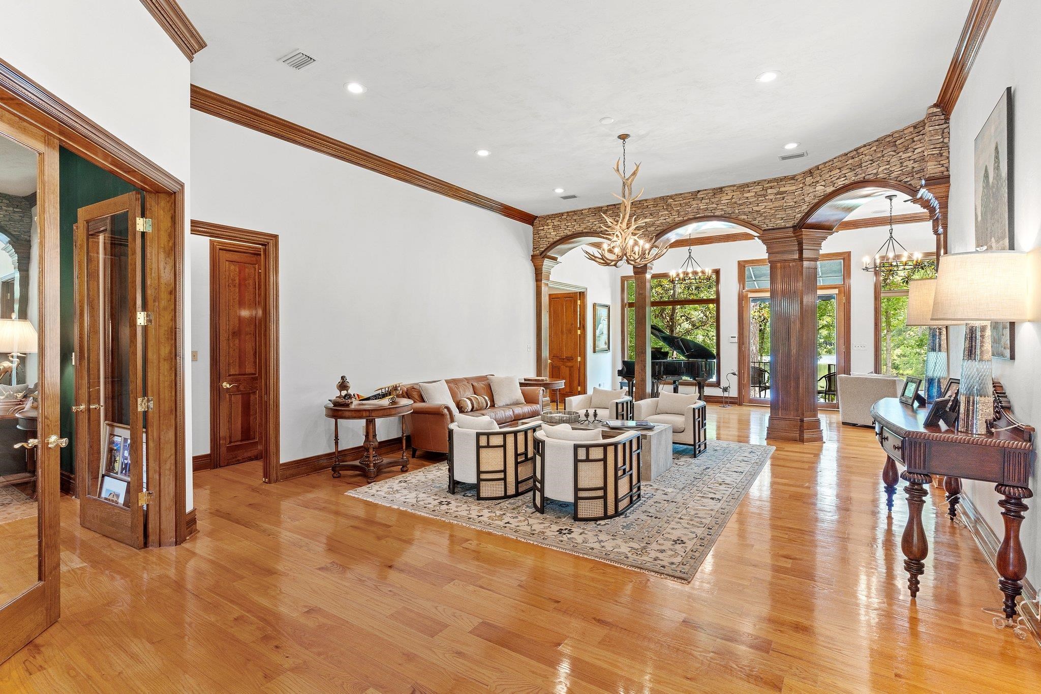 8845 Glen Abby Drive