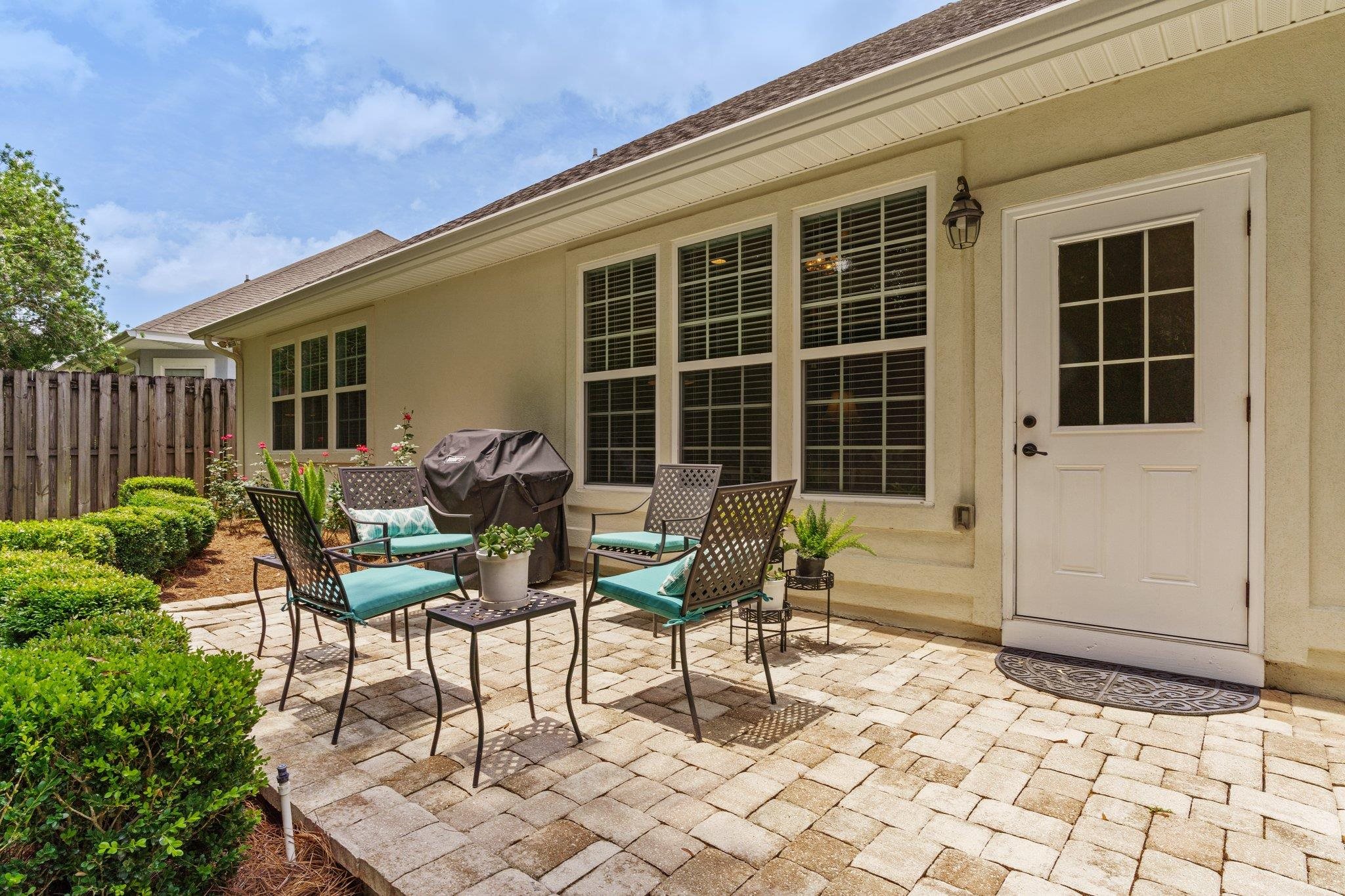 4999 Hollystone Lane