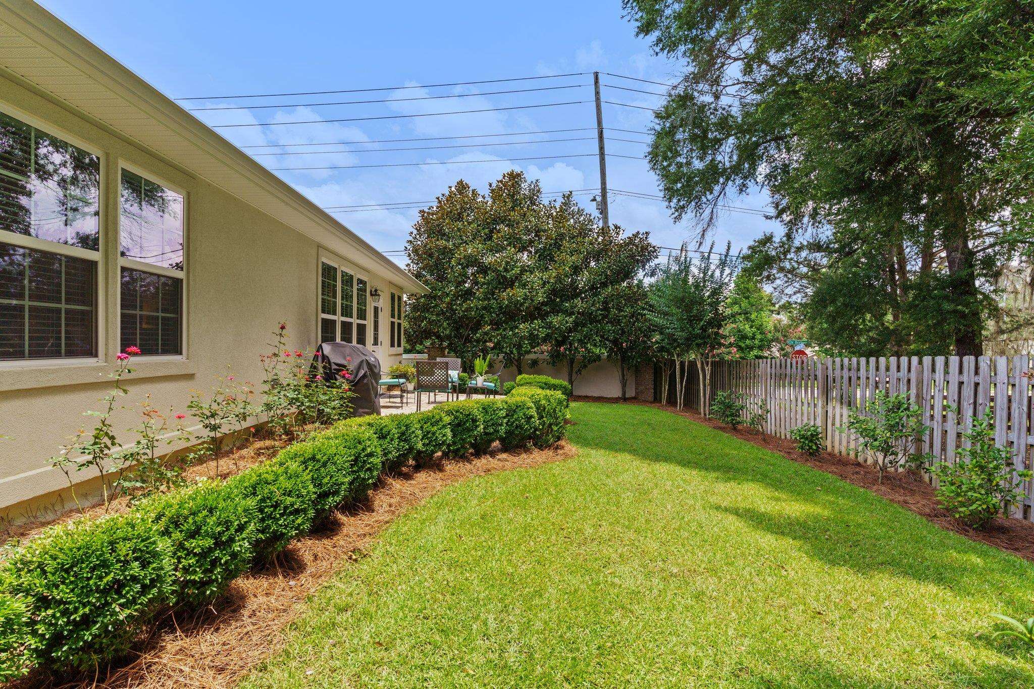 4999 Hollystone Lane