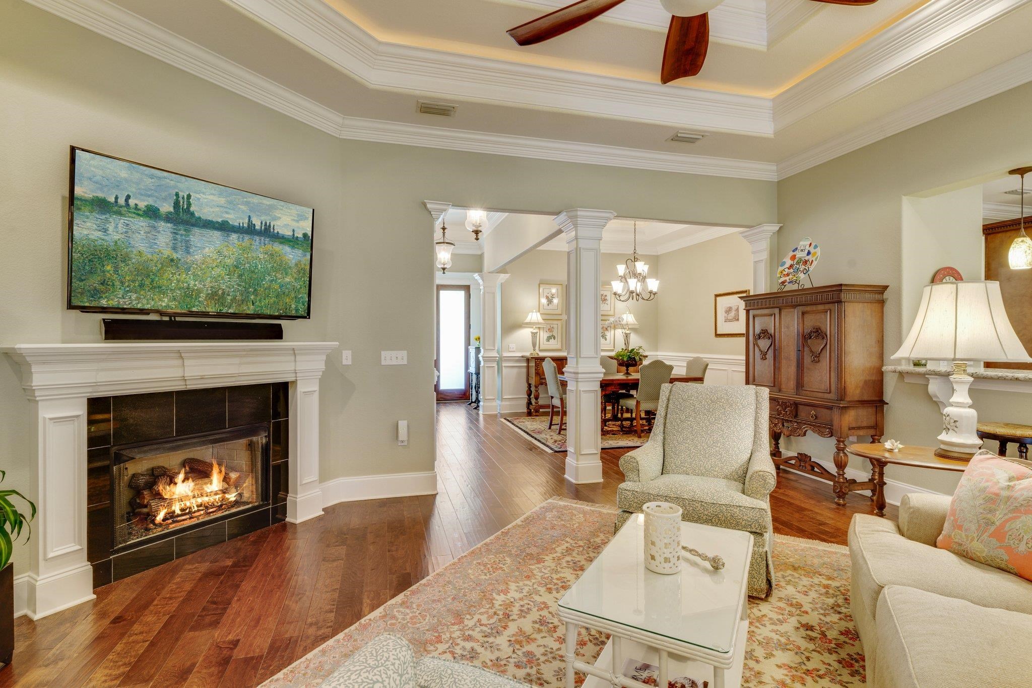 4999 Hollystone Lane