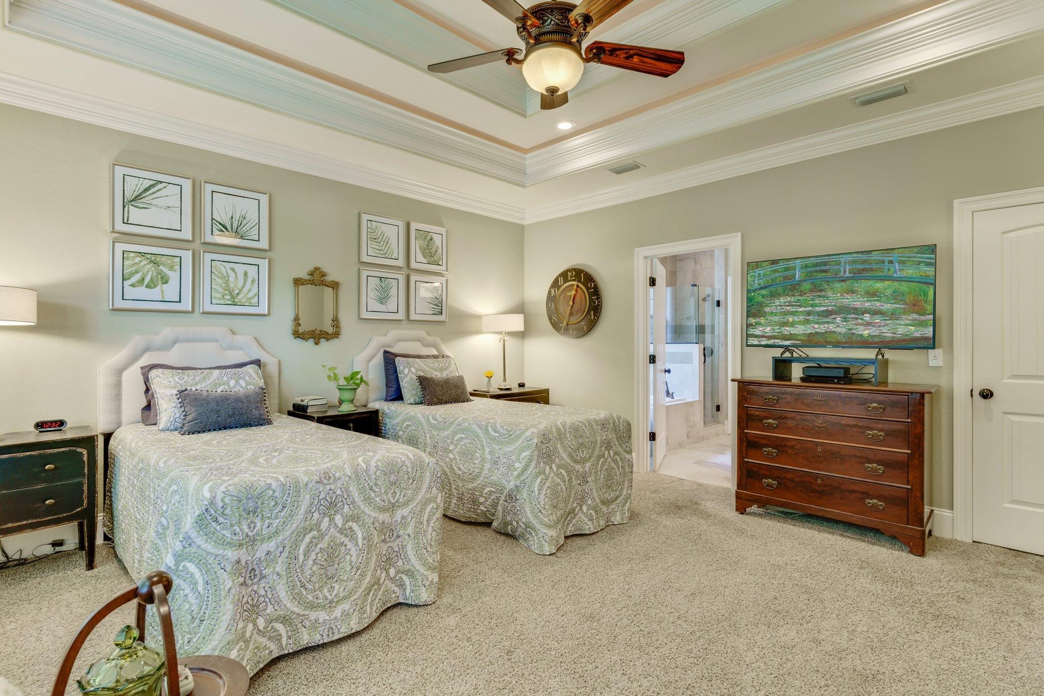 4999 Hollystone Lane