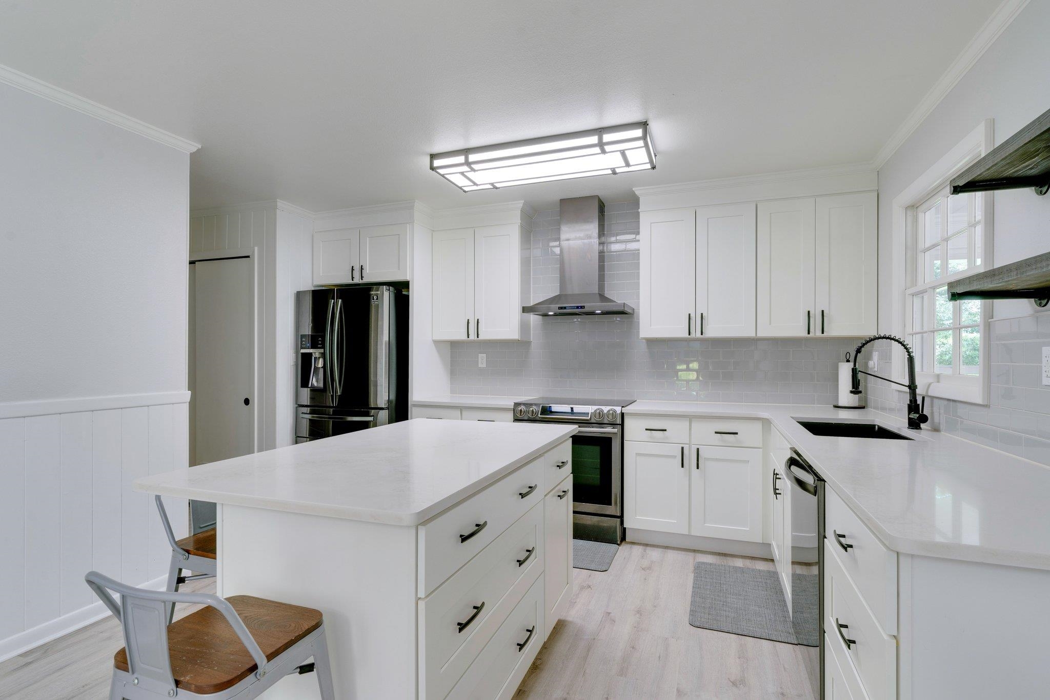 3204 Enterprise Drive