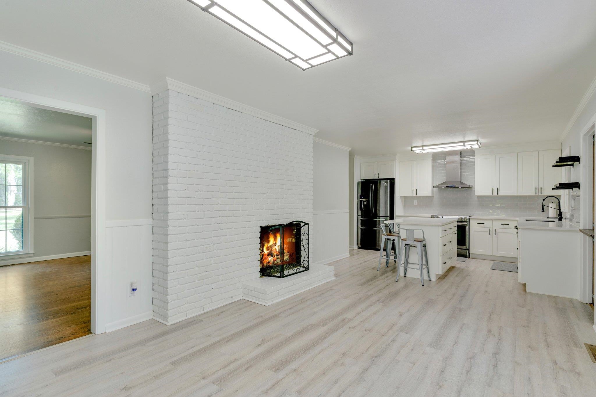 3204 Enterprise Drive