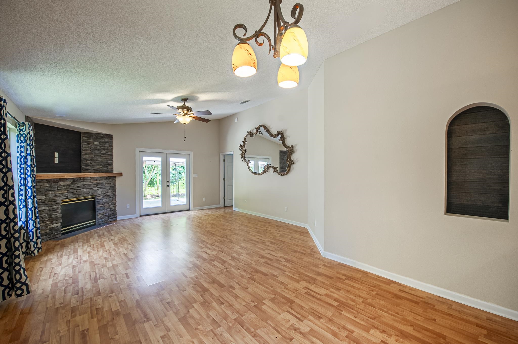 282 Hemley Loop