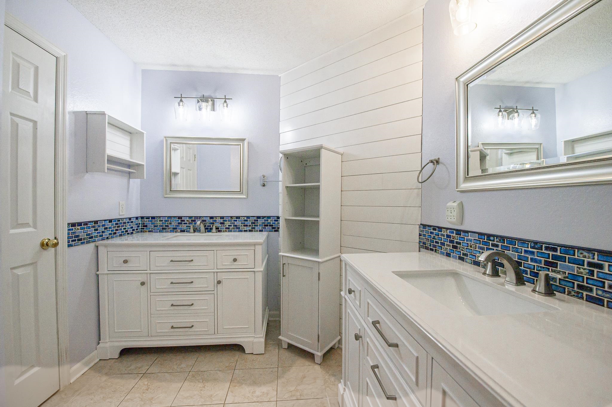 282 Hemley Loop
