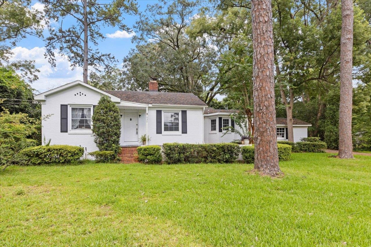 1924 Greenwood Drive