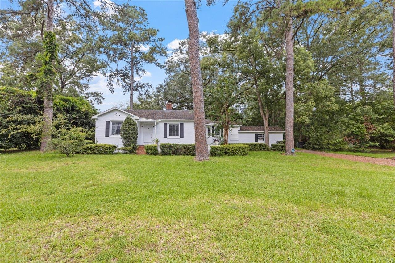 1924 Greenwood Drive
