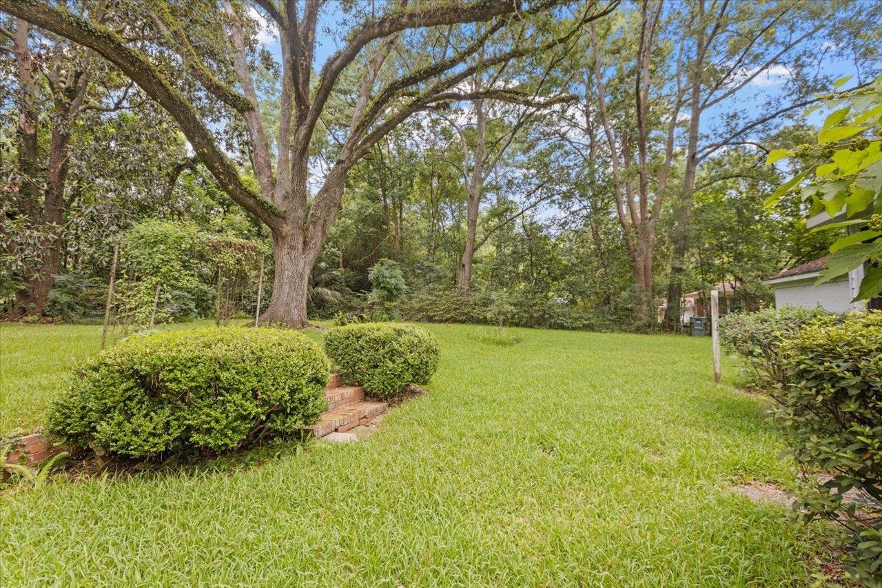 1924 Greenwood Drive