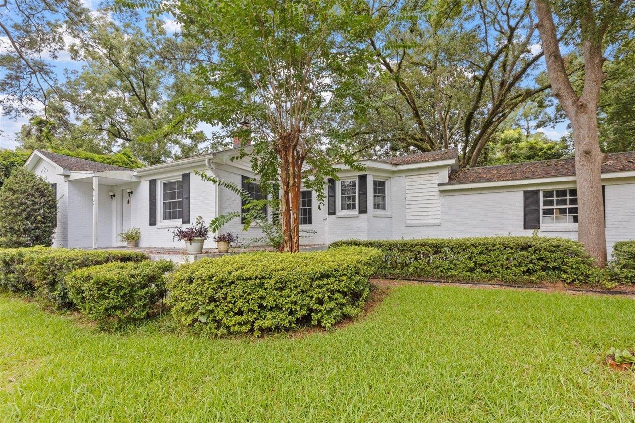 1924 Greenwood Drive