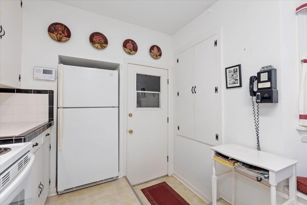 1924 Greenwood Drive