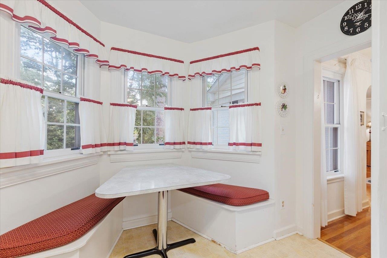 1924 Greenwood Drive