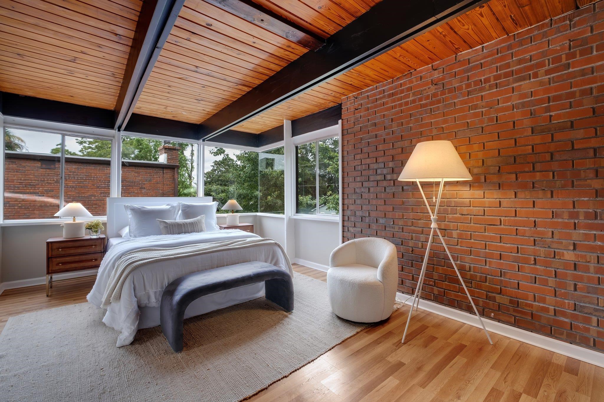 220 Belmont Road Unit: 7