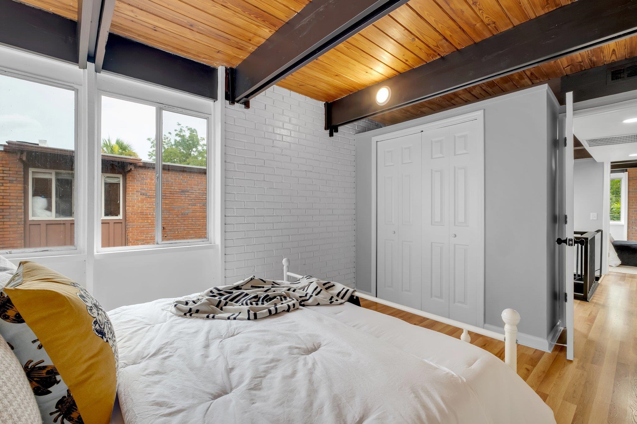 220 Belmont Road Unit: 7