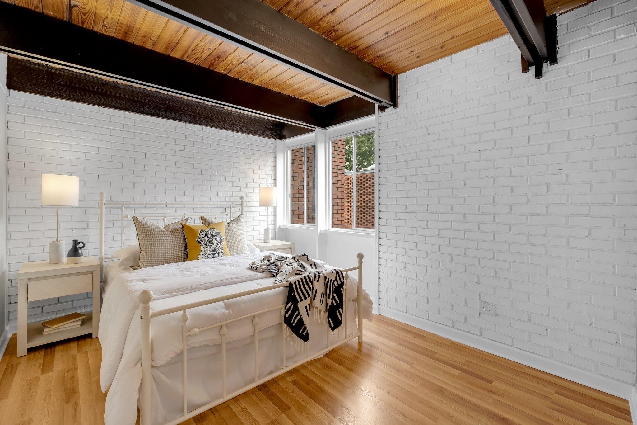 220 Belmont Road Unit: 7