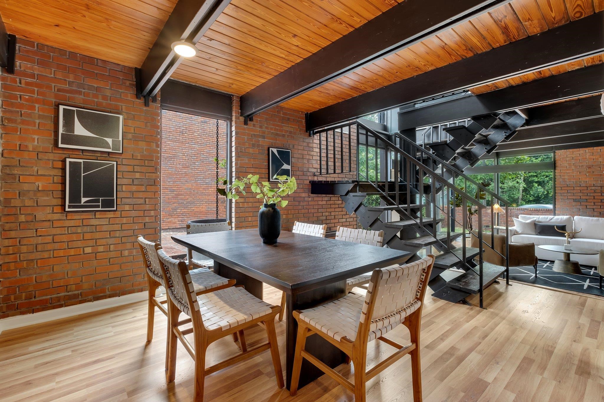 220 Belmont Road Unit: 7