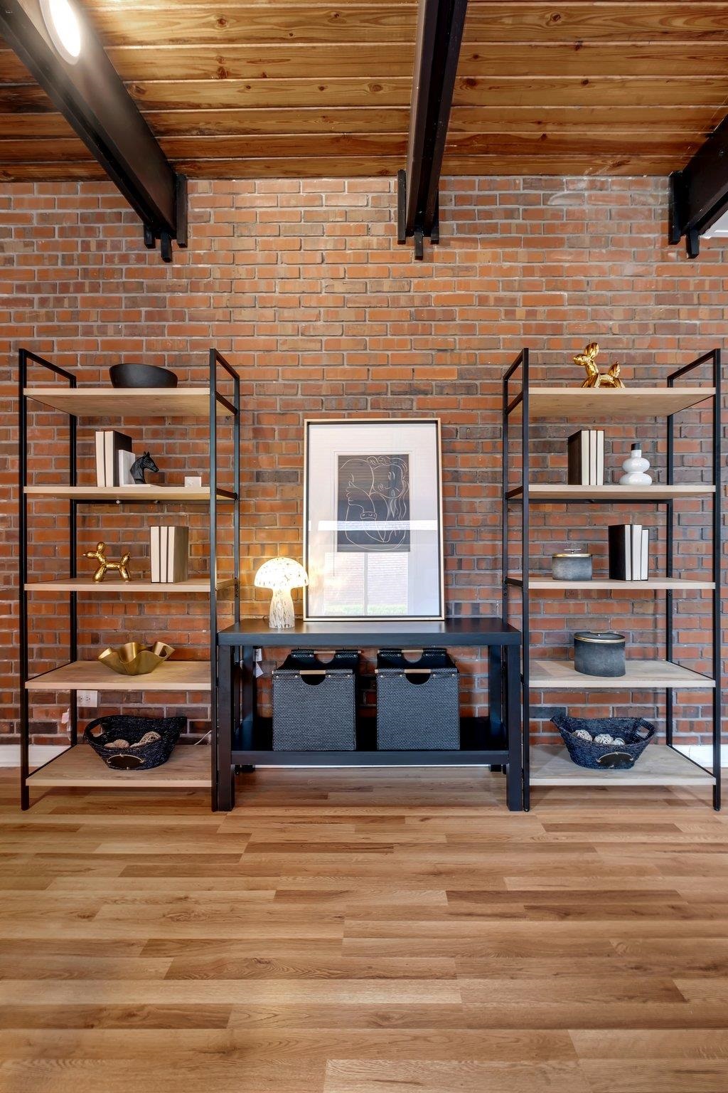 220 Belmont Road Unit: 7