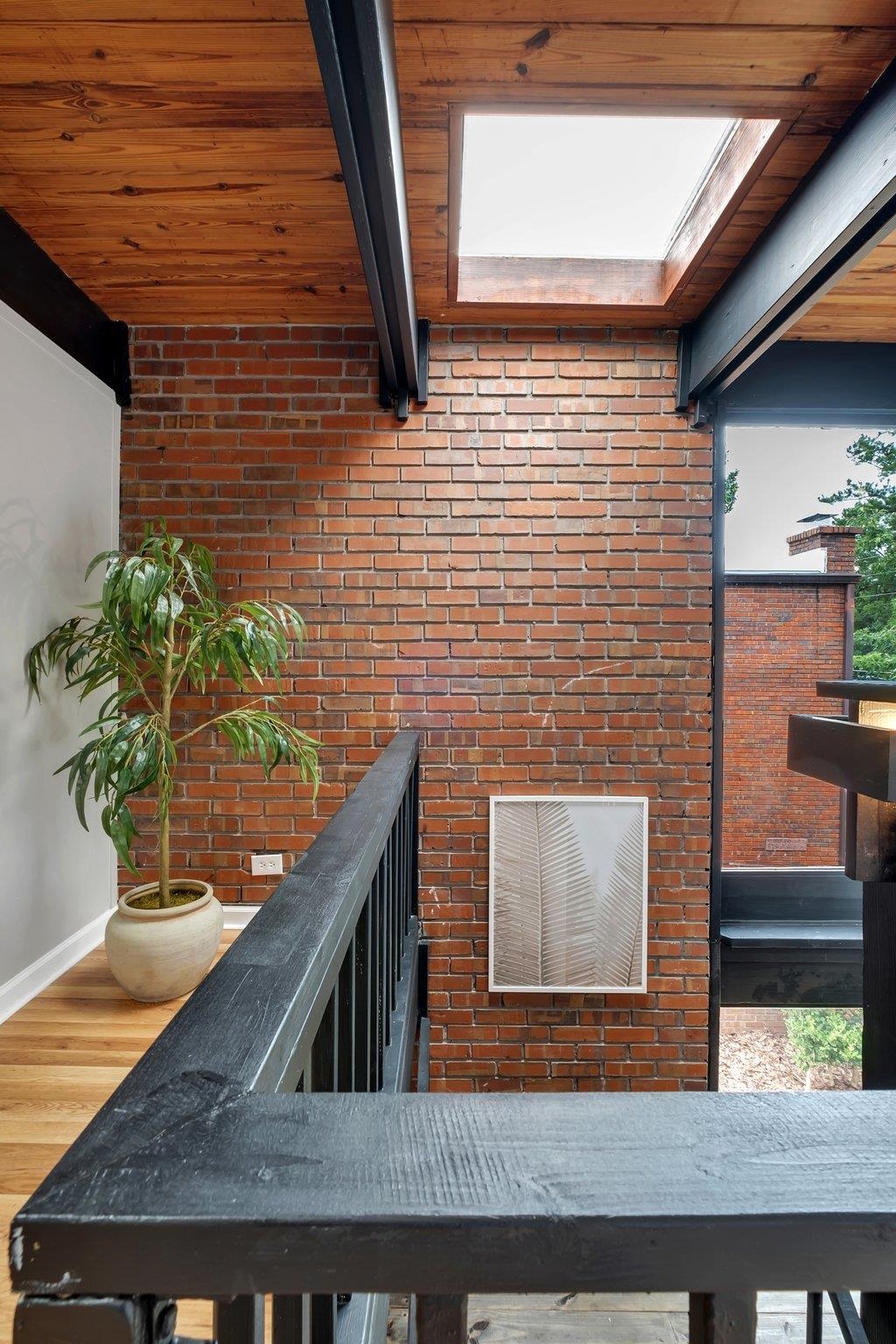 220 Belmont Road Unit: 7