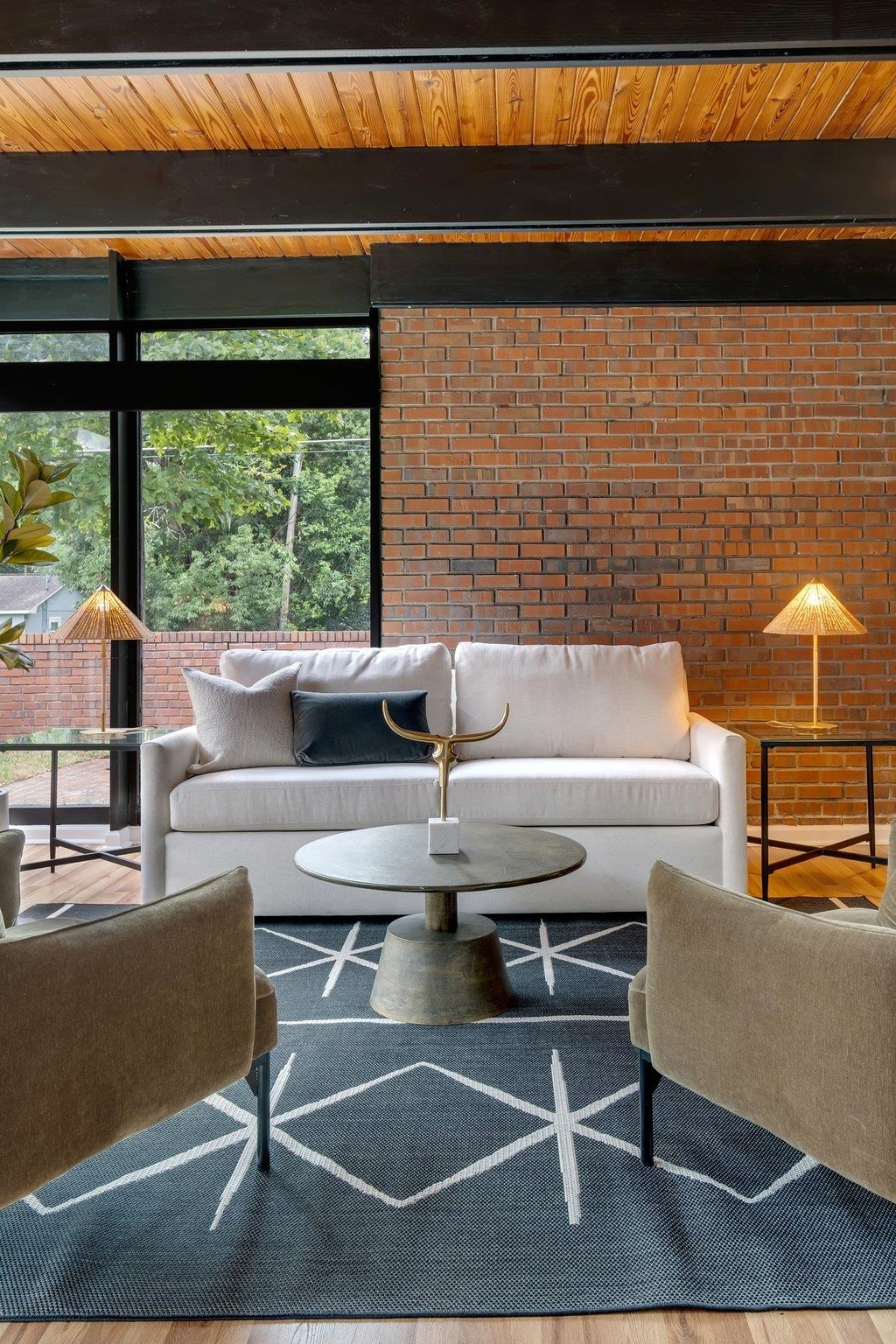 220 Belmont Road Unit: 7