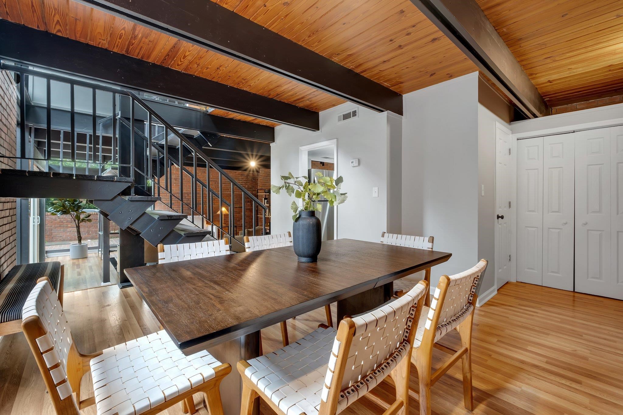 220 Belmont Road Unit: 7