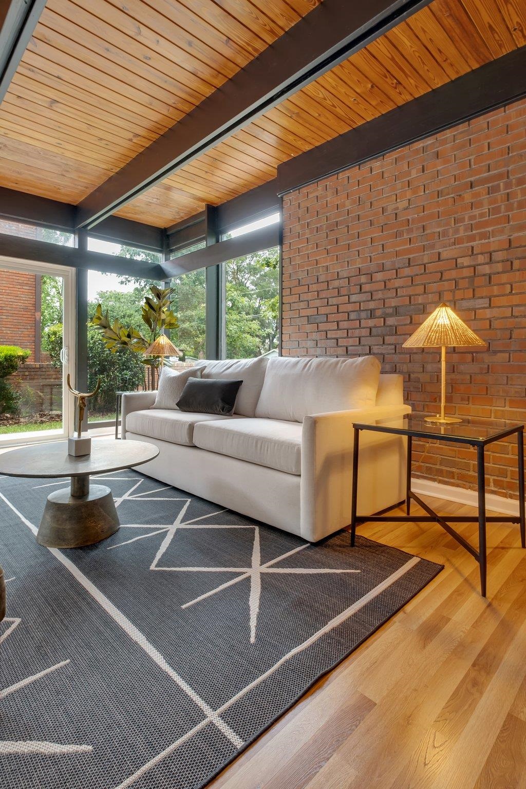 220 Belmont Road Unit: 7